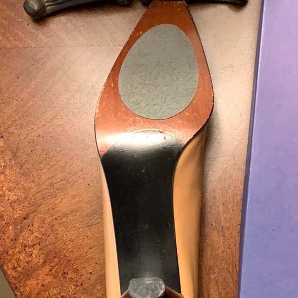 Stuart Weitzman Camel Kid Pumps - Picture 8 of 10